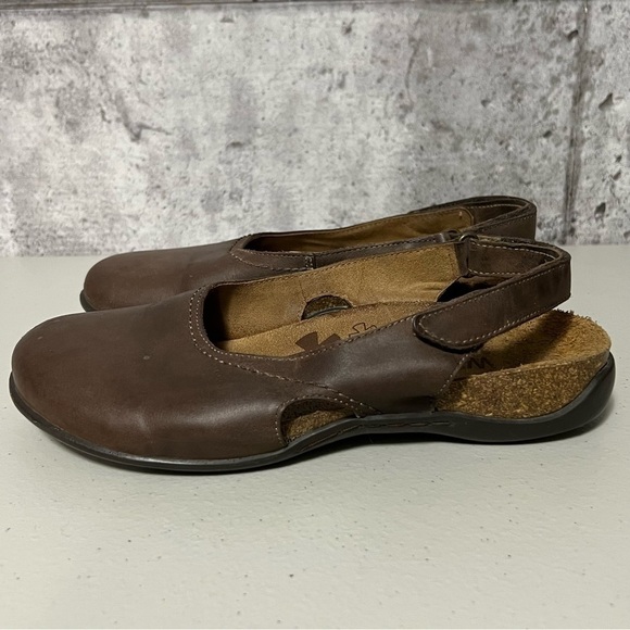 Dr. Andrew Weil Lucia Slingback Leather Mule - Picture 4 of 14